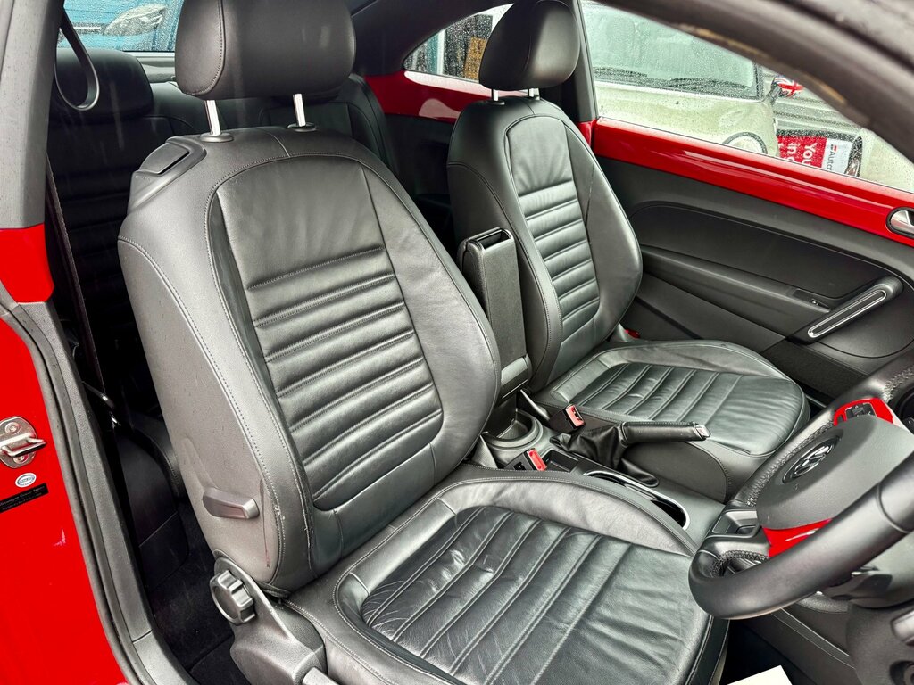 Volkswagen Beetle Hatchback White #7