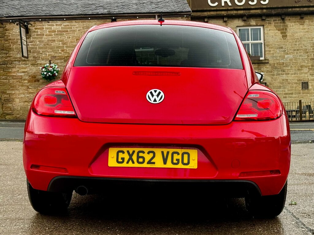 Volkswagen Beetle Hatchback White #25