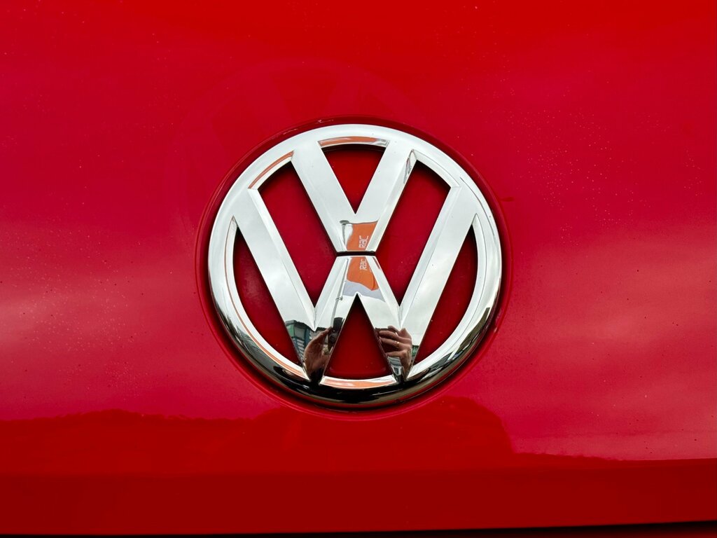 Volkswagen Beetle Hatchback White #21