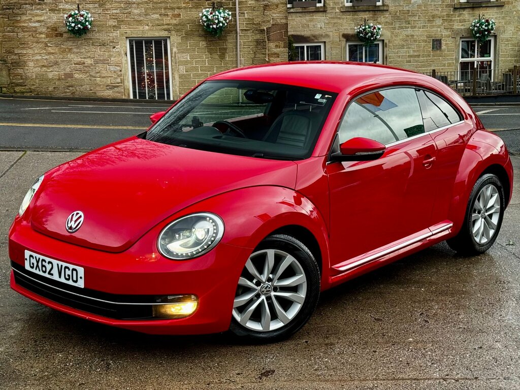 Volkswagen Beetle Hatchback White #37