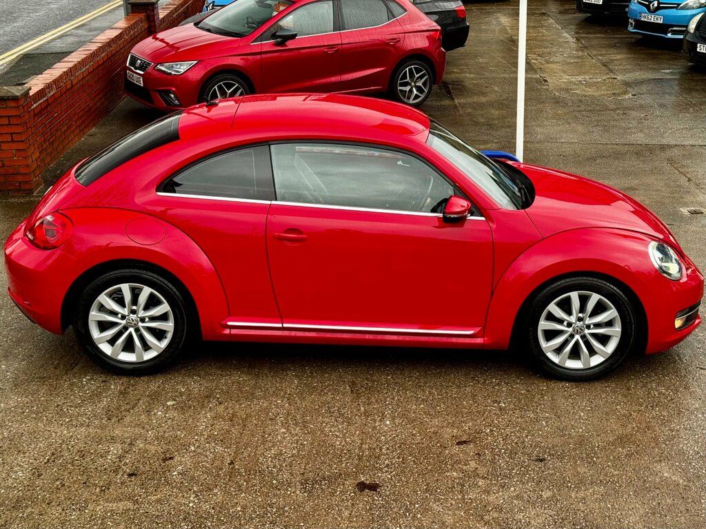 Volkswagen Beetle Hatchback White #44