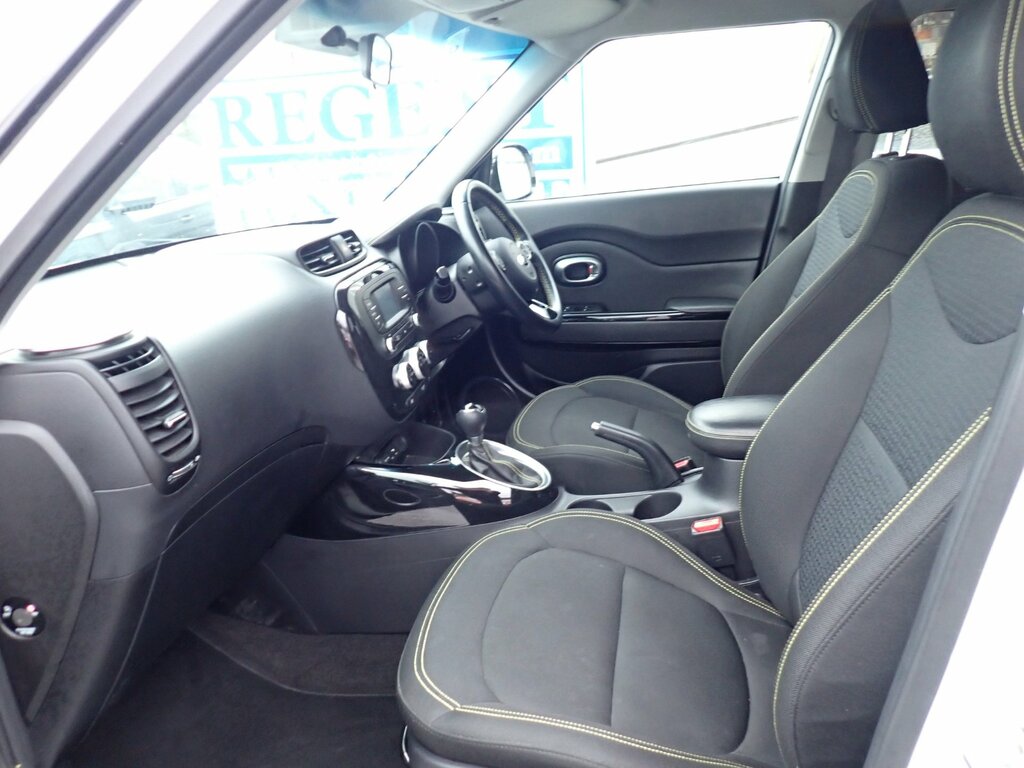 Kia Soul 1.6 Crdi Urban Suv Dct Euro 6 134 Bhp White #3