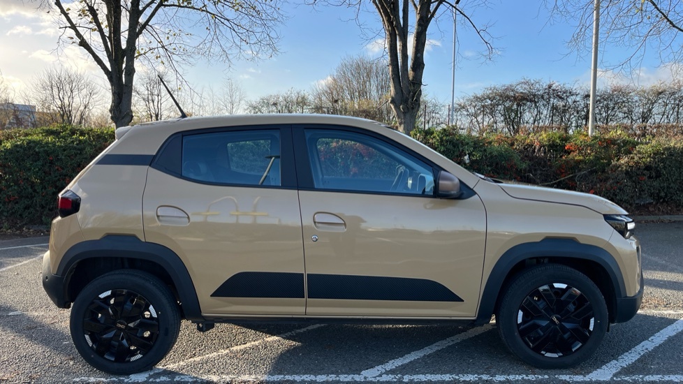 Dacia Spring 65 26.8Kwh Extreme LS75HNO Beige #2