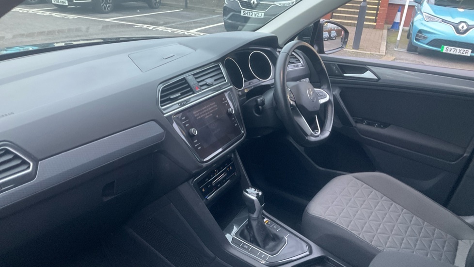 Volkswagen Tiguan Volkswagen Tiguan 1.5 Tsi 150 Life Dsg CJ23NTE Black #6