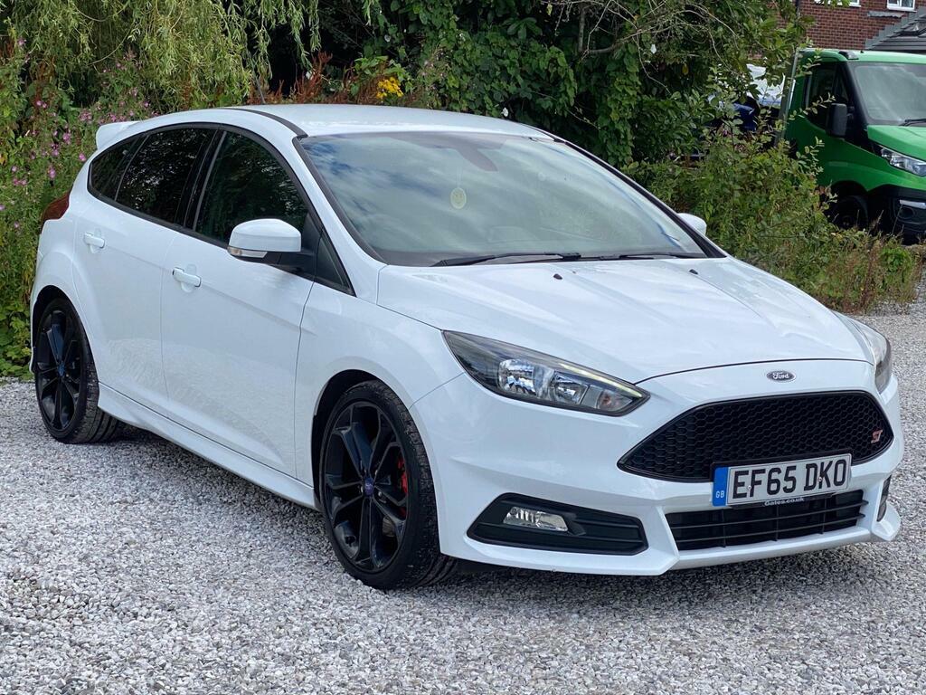 Ford Focus 2.0T Ecoboost St-2 Euro 6 S S EF65DKO White #5