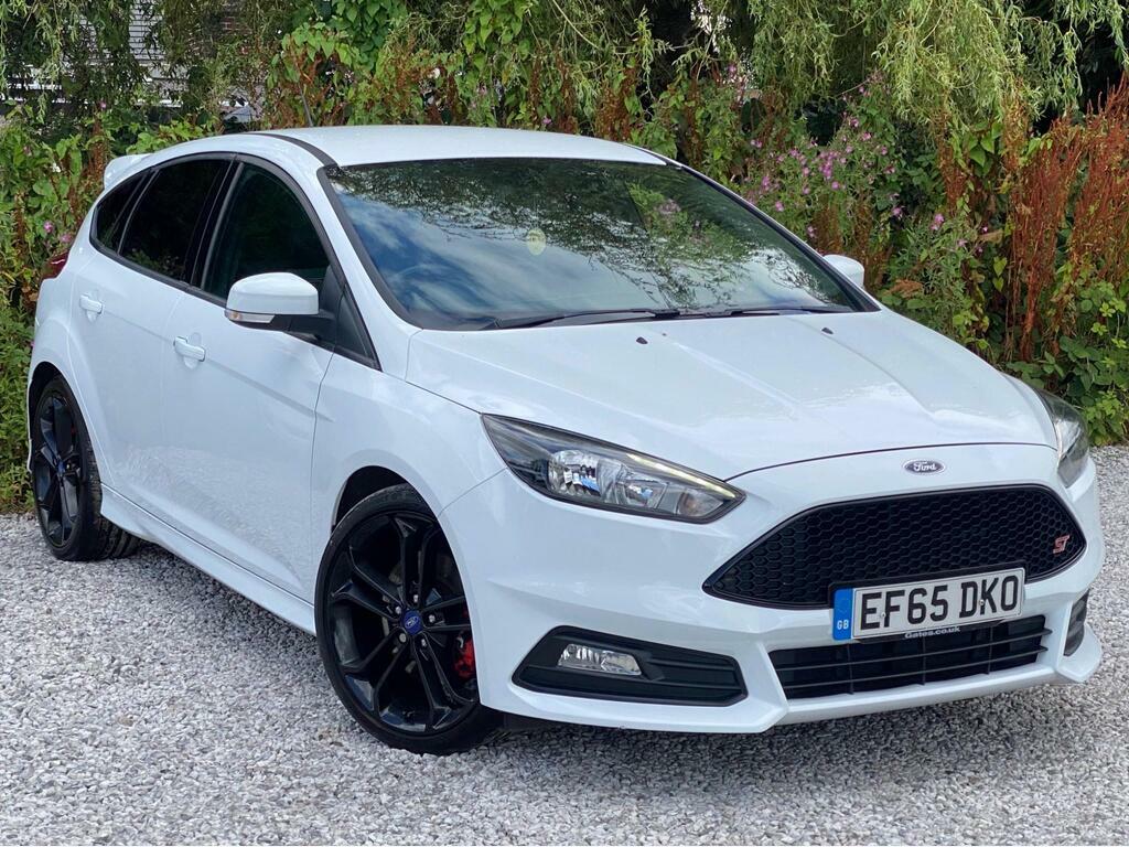 Ford Focus 2.0T Ecoboost St-2 Euro 6 S S White