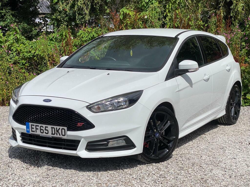 Ford Focus 2.0T Ecoboost St-2 Euro 6 S S EF65DKO White #3
