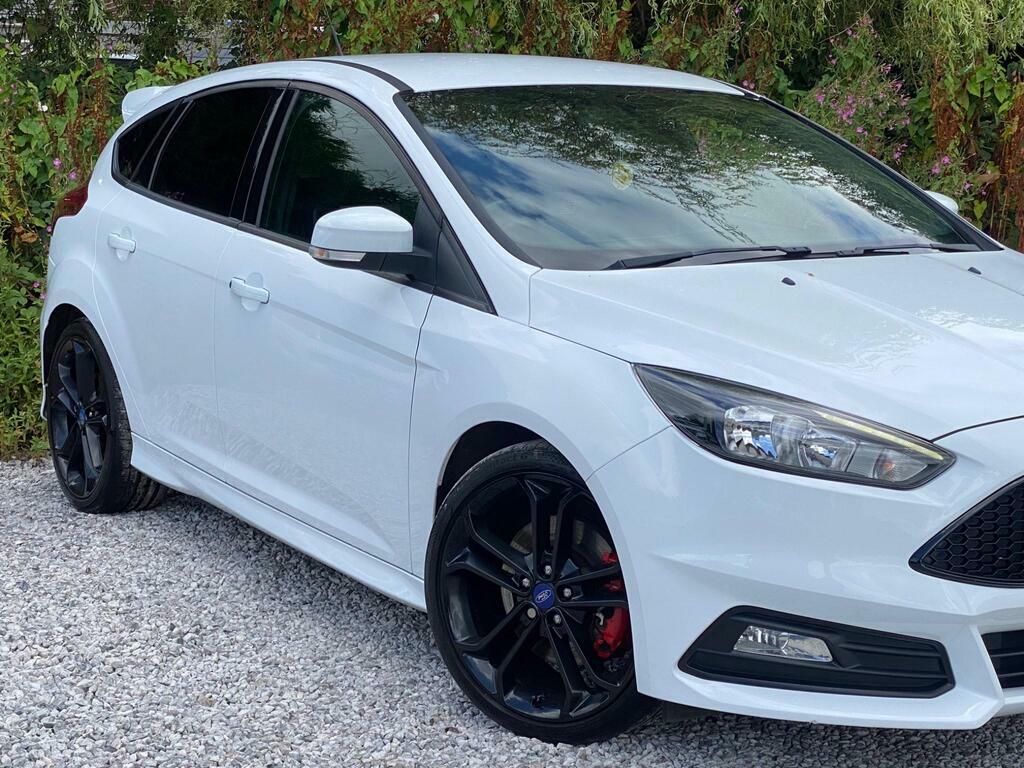 Ford Focus 2.0T Ecoboost St-2 Euro 6 S S EF65DKO White #6