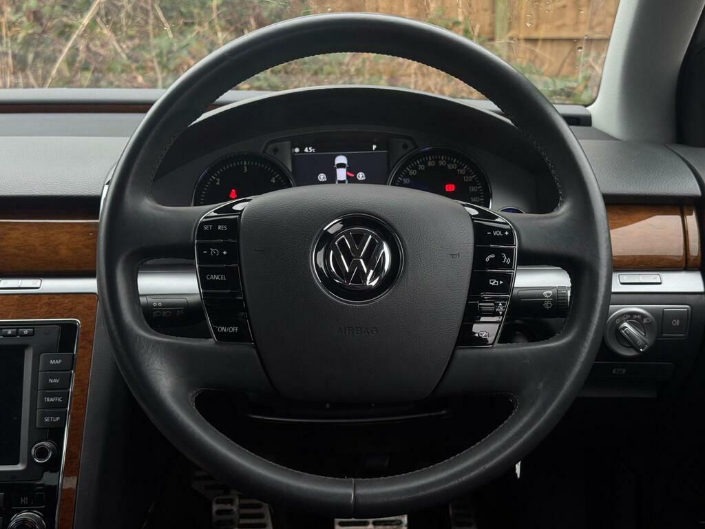 Volkswagen Phaeton Phaeton V6tdi 4 Motion 5 Seat A Silver #46