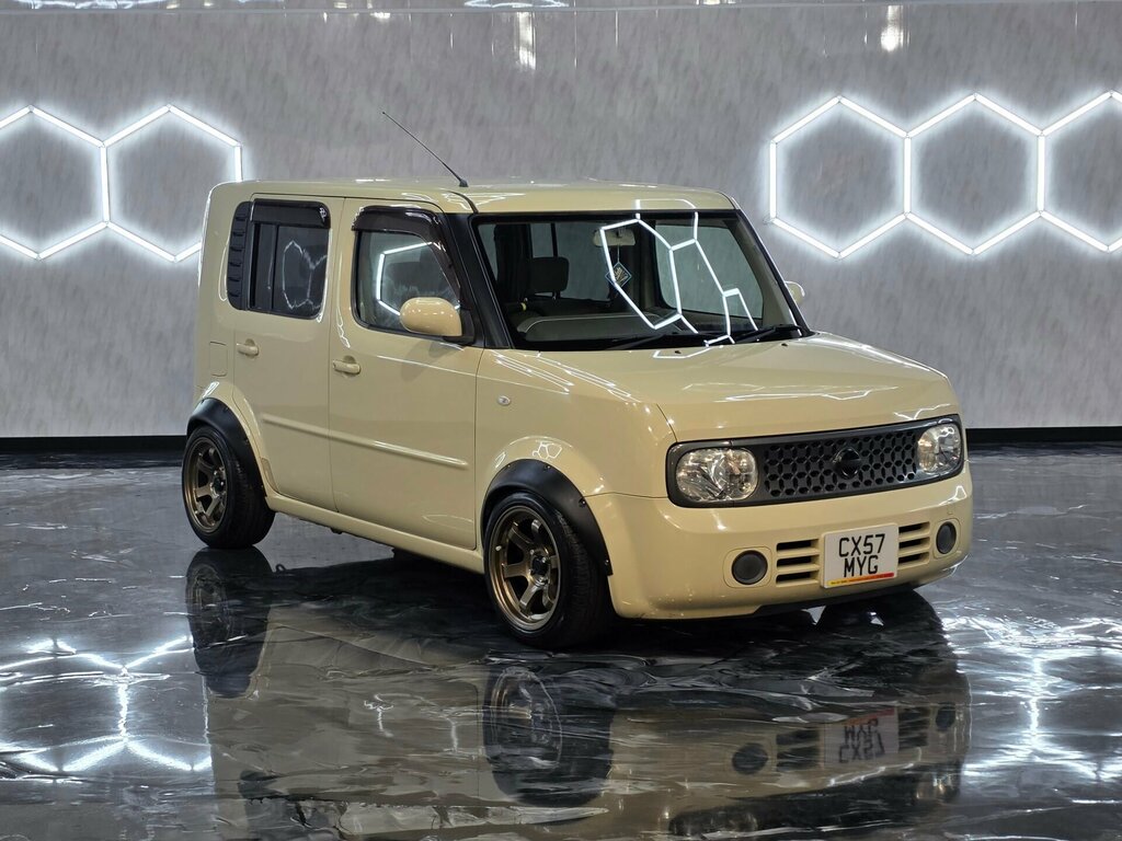 Nissan Cube Mpv Black #1