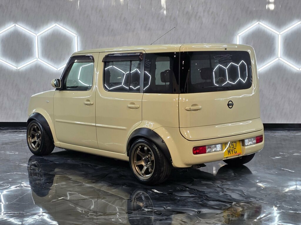 Nissan Cube Mpv Black #4
