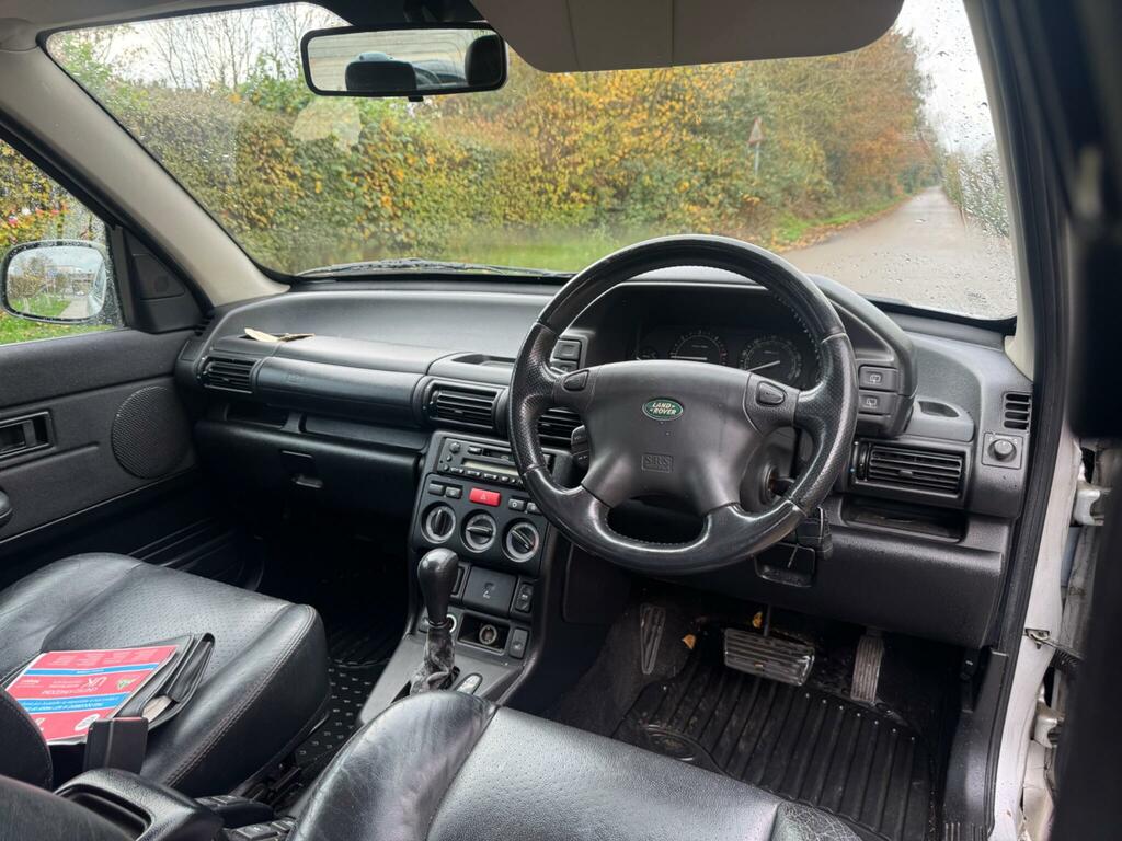 Land Rover Freelander 2.0 Td4 Es Silver #12