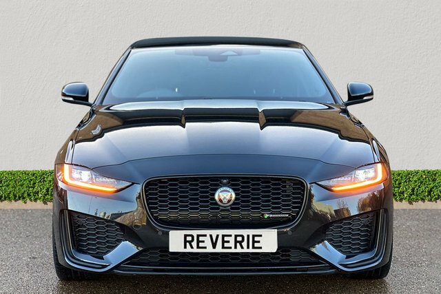 Jaguar XE 2.0 D200 Mhev R-dynamic Black Saloon Au Black #2