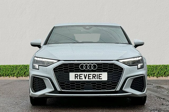 Audi A3 1.5 Tfsi 35 S Line Sportback S Tronic E White #2