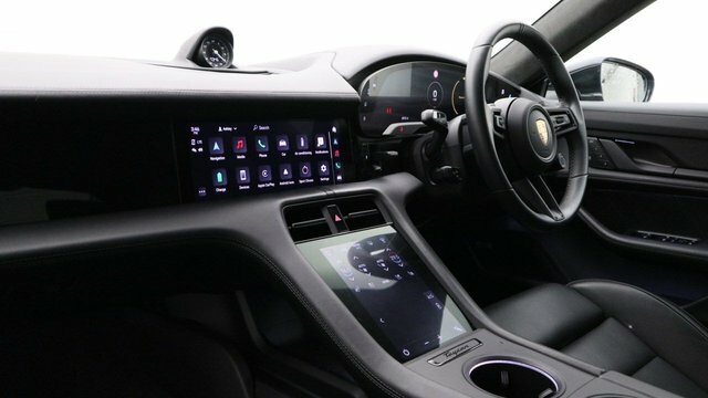 Porsche Taycan Performance Plus 93.4Kwh Turbo Saloon Black #4