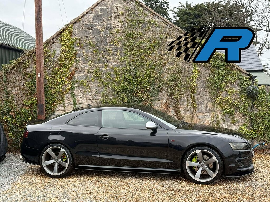 Audi A5 S5 V8 Quattro