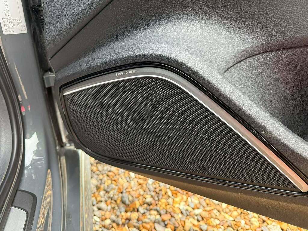 Audi S3 Tfsi Black Edition BJ17YXZ #4