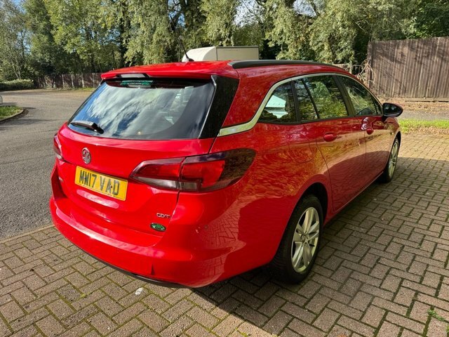 Vauxhall Astra Estate MW17VAD Red #4