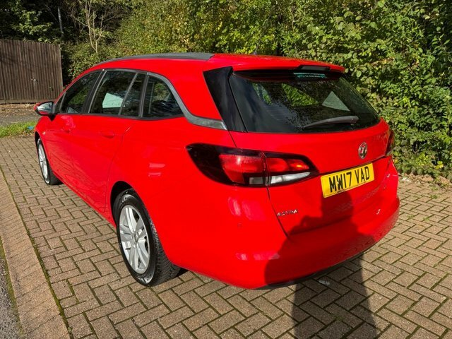 Vauxhall Astra Estate MW17VAD Red #3