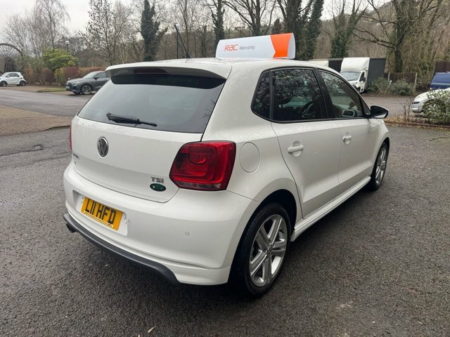 Volkswagen Polo Hatchback L11HFD White #4