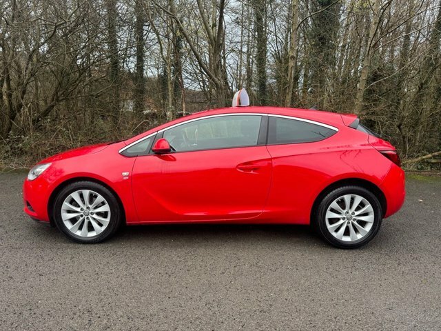 Vauxhall Astra GTC Coupe YK65RFY Red #2