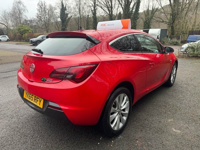 Vauxhall Astra GTC Coupe YK65RFY Red #4