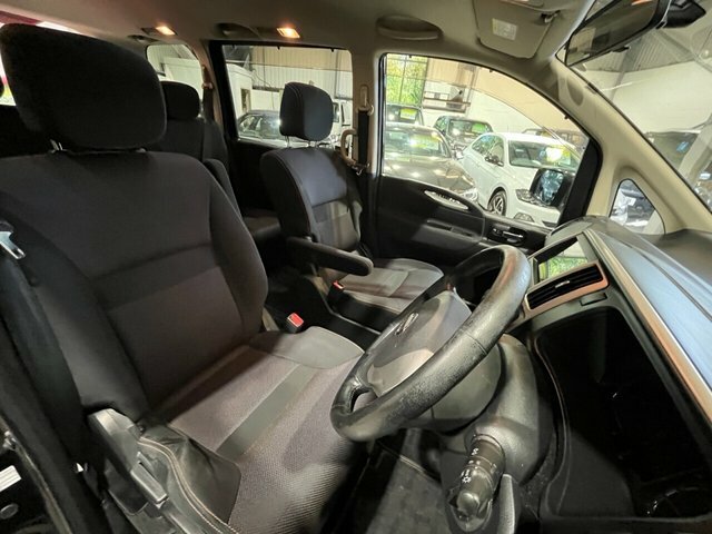 Nissan Serena Estate White #14