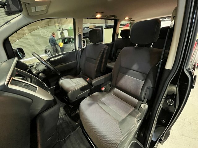 Nissan Serena Estate White #16