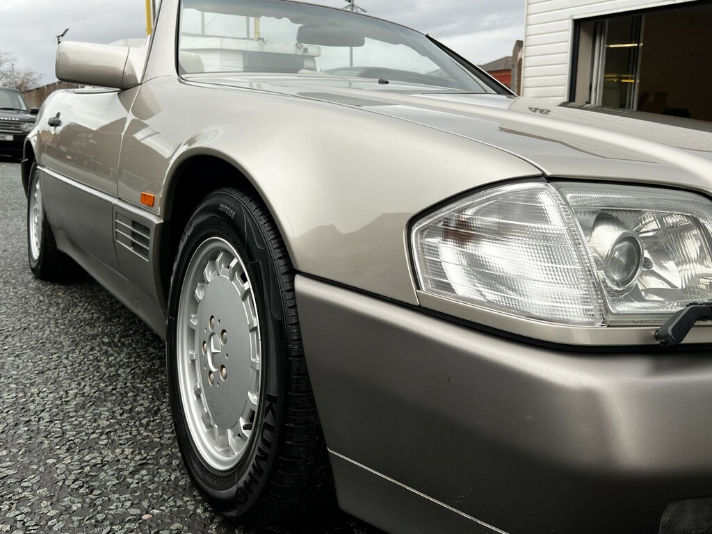 Mercedes-Benz SL Class 3.0 Sl300 Black #25