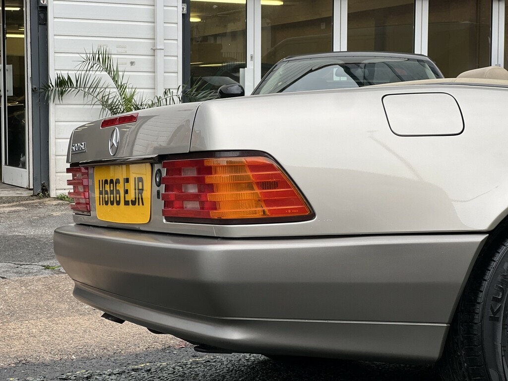 Mercedes-Benz SL Class 3.0 Sl300 Black #3