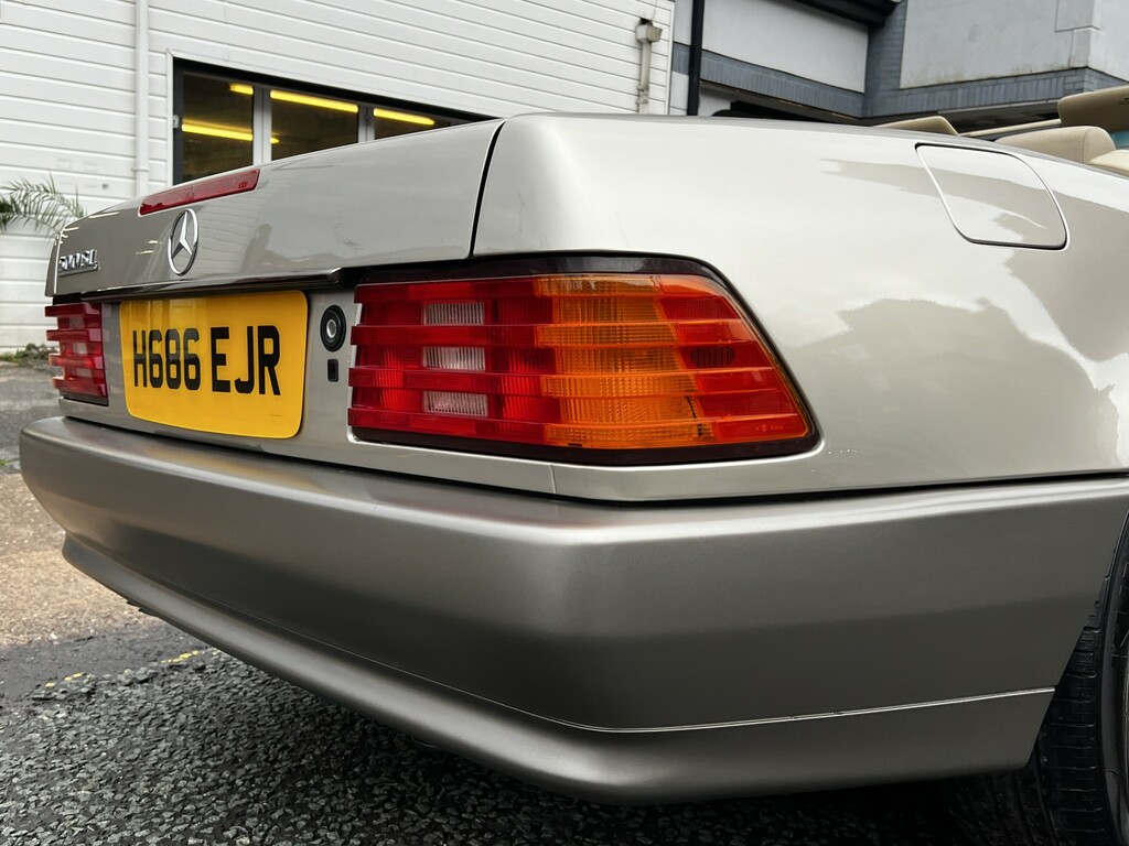 Mercedes-Benz SL Class 3.0 Sl300 Black #30