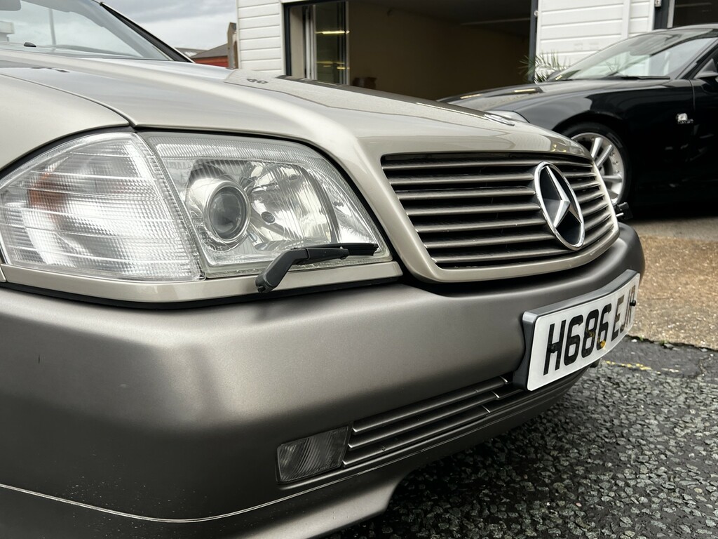 Mercedes-Benz SL Class 3.0 Sl300 Black #26