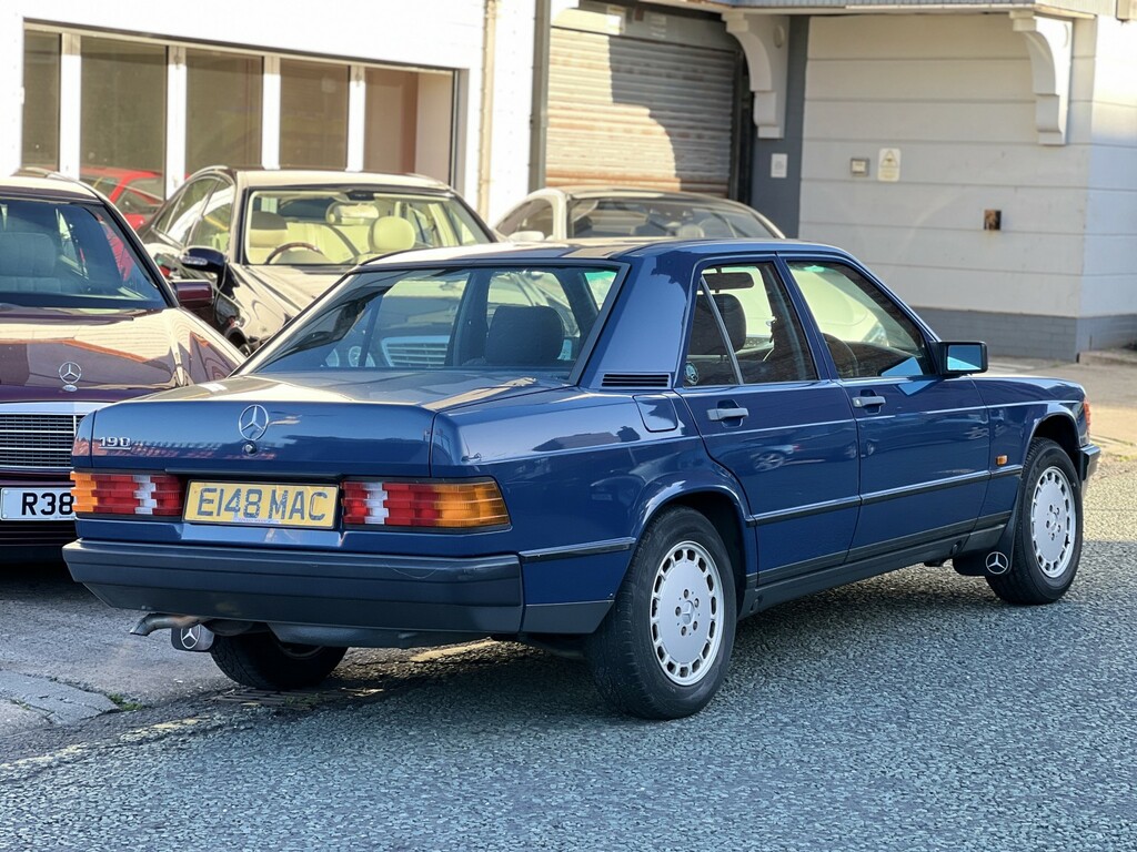 Mercedes-Benz 190 D Auto Red #7