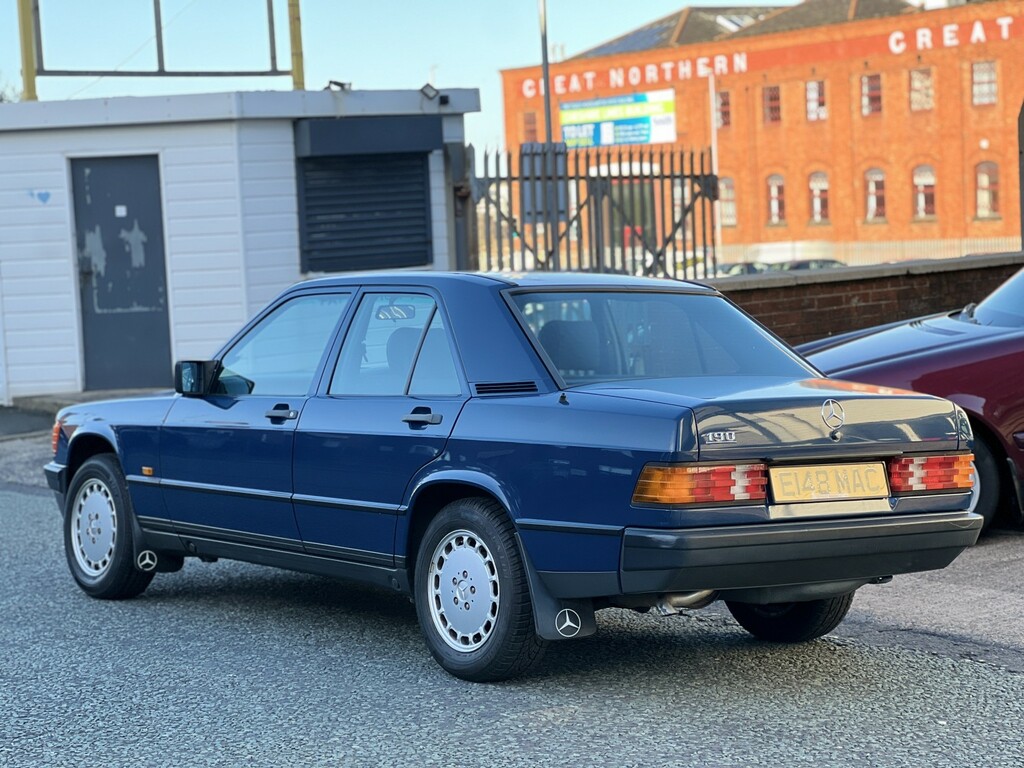 Mercedes-Benz 190 D Auto Red #2