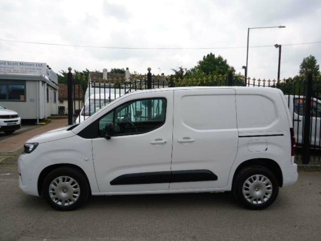 Vauxhall Combo Turbo D 2300 Pro Panel Van Swb Euro DS25EVG White #6
