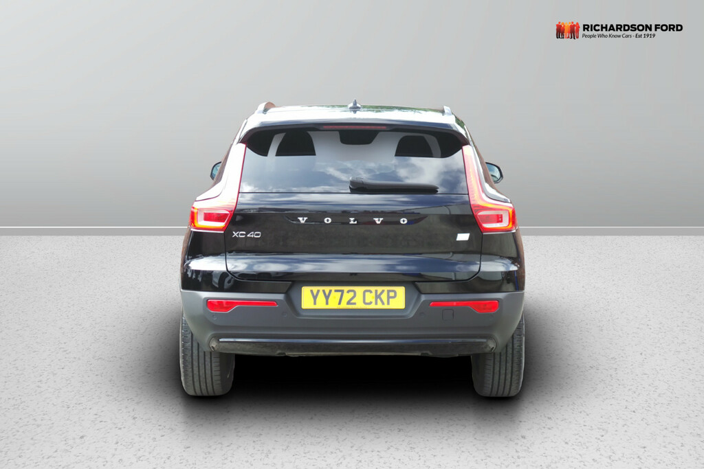 Volvo XC40 1.5 T5 Recharge Phev Ultimate Dark YY72CKP Black #4
