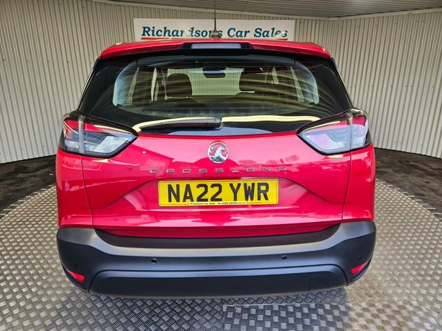 Vauxhall Crossland 1.2 Design Suv Euro 6 S S 83 NA22YWR Red #4