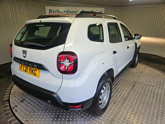 Dacia Duster 1.0 Tce Essential Suv Bi Fuel Euro 6 S FT21YKC White #3