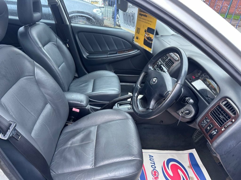 Toyota Avensis 1.8 Gs Hatchback Silver #7