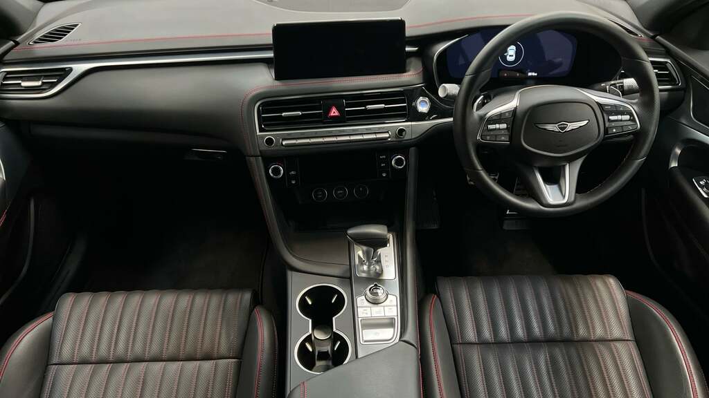 Genesis G70 2.0T Premium 2025 White #3