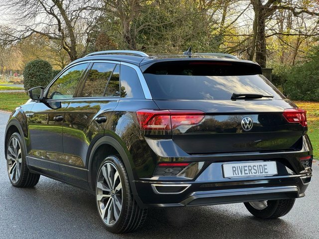 Volkswagen T-Roc 2021 1.5 Tsi Gpf Evo R-line Suv Dsg Eur RV71UVG Black #2