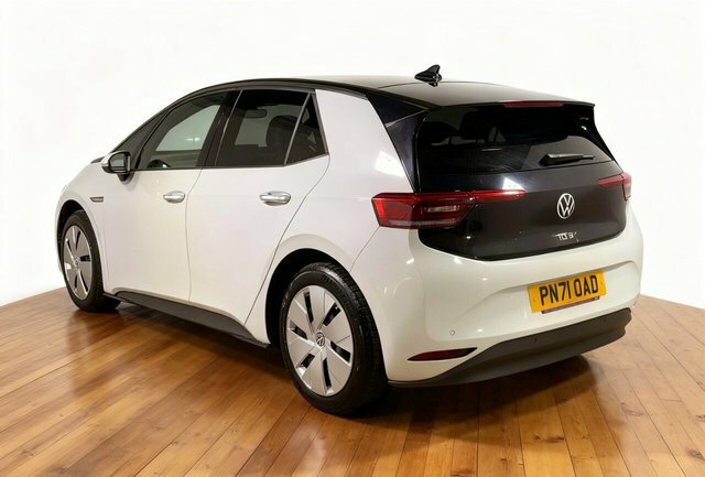 Volkswagen ID.3 2021 Pro 58Kwh Family Hatchback PN71OAD White #6