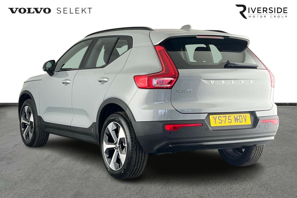 Volvo XC40 Plus, B3 Mild Hybrid, Dark YS75WDV Grey #5