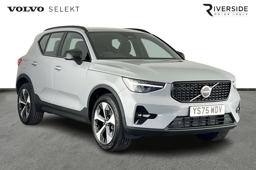 Volvo XC40 Plus, B3 Mild Hybrid, Dark Grey