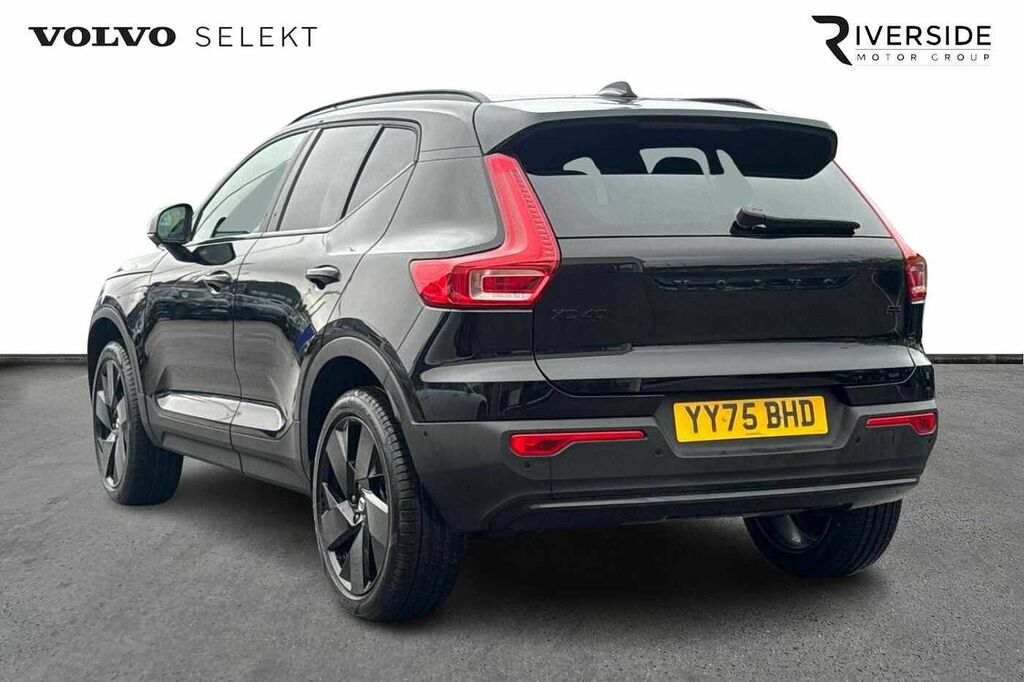 Volvo XC40 Black Edition Plus, B3 Mild Hybrid, YY75BHD Black #5