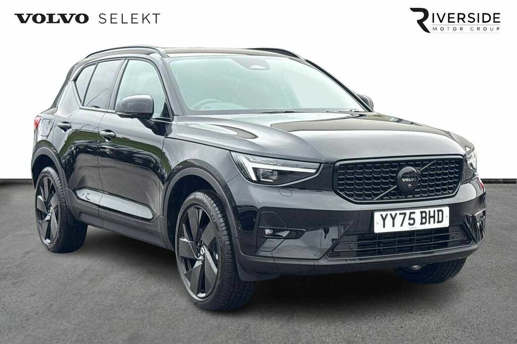 Volvo XC40 Black Edition Plus, B3 Mild Hybrid, YY75BHD Black #2