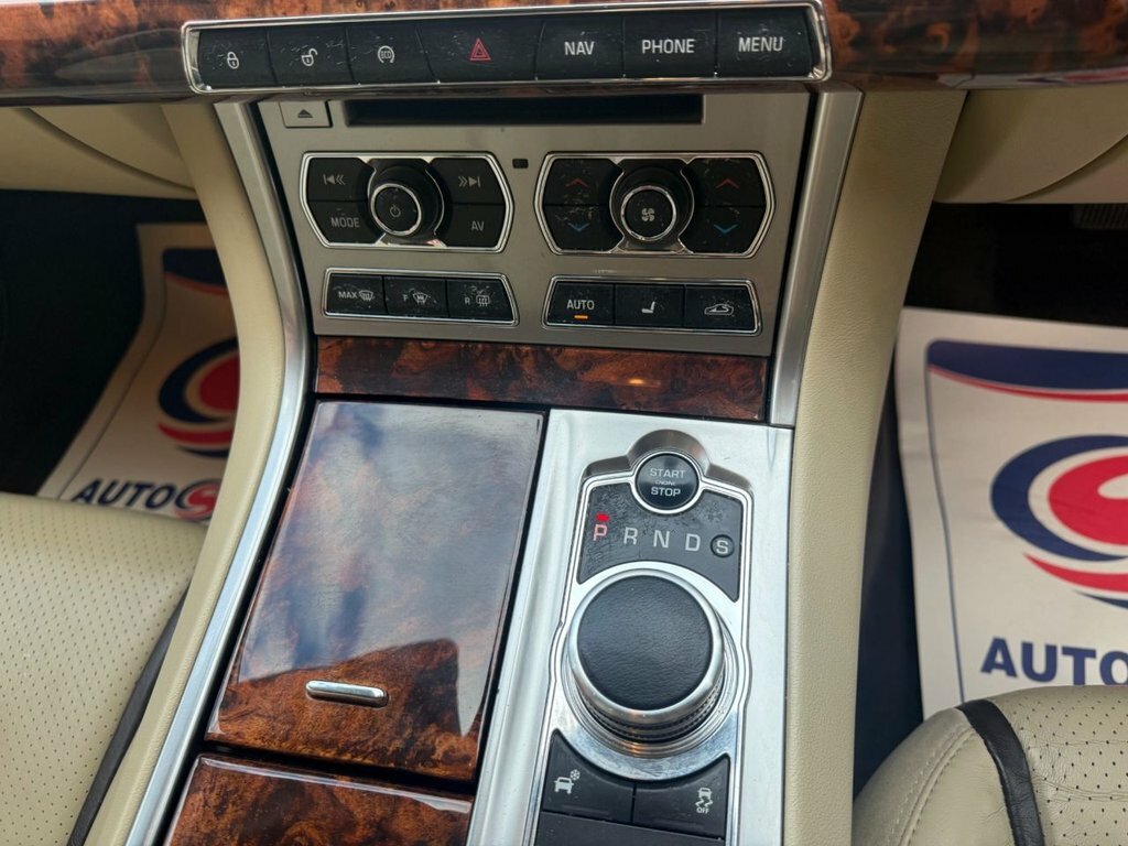 Jaguar XF Saloon MX13PCY Beige #6