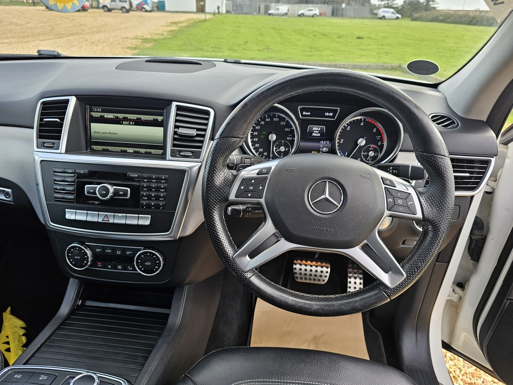 Mercedes-Benz M Class Suv Black #9