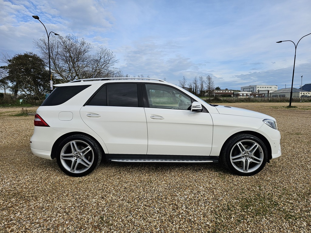 Mercedes-Benz M Class Suv Black #4