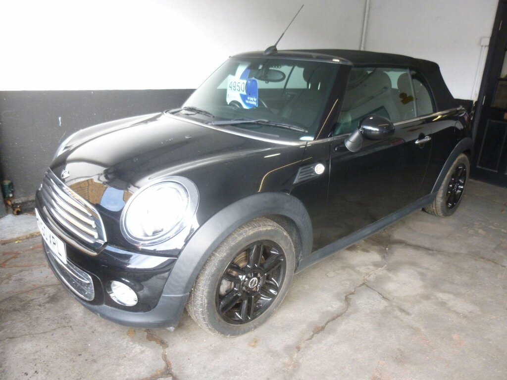 Mini Convertible 1.6 Cooper D Euro 5 Ss Black